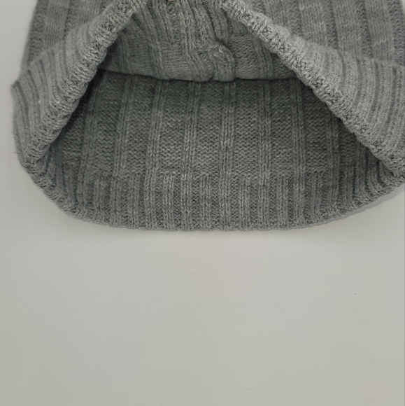 Michael kors hat - Picture 4 of 4